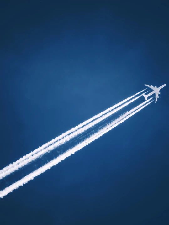 国际航协: 2024年航空公司盈利前景改善 净利润305亿美元