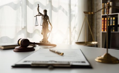 诈骗National Air Cargo的夫妻被判刑